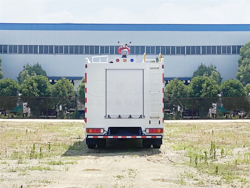 消防车科普：不只是“会喷水的红卡车”